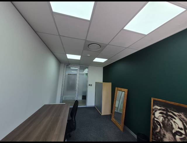 67M² OFFICE TO LET IN ROSEBANK